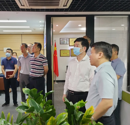 ^(q)˴ί{(ln)Сh(hun)WRE{(dio)